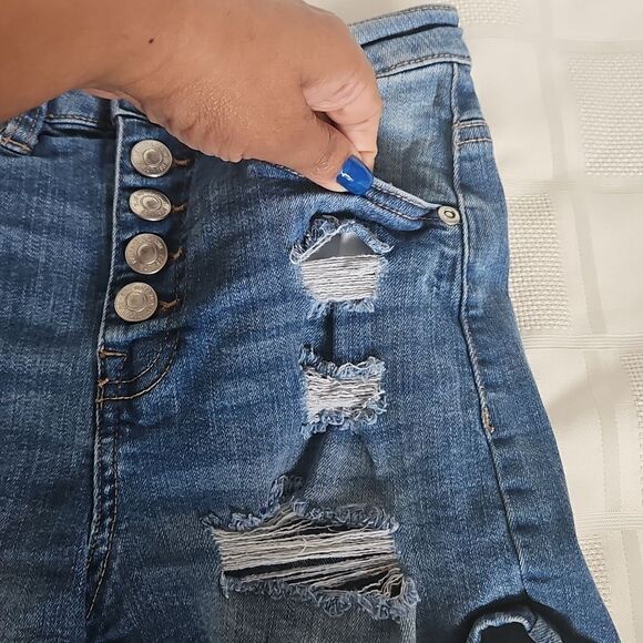 Denim Distressed Women's Shorts - Picture 15 of 16